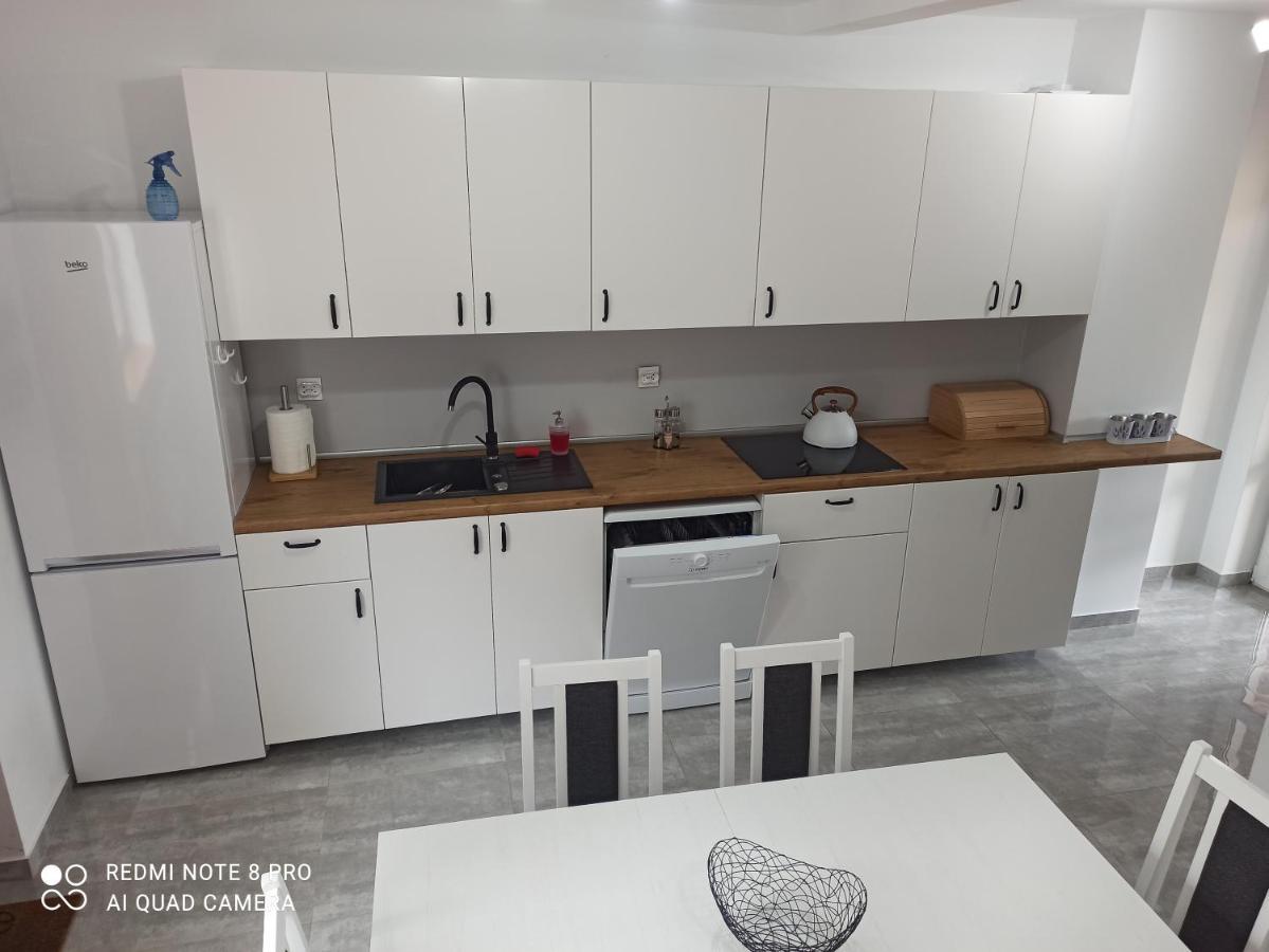 Apartameny Wiktoria I Nikola W Karwiku بيش المظهر الخارجي الصورة